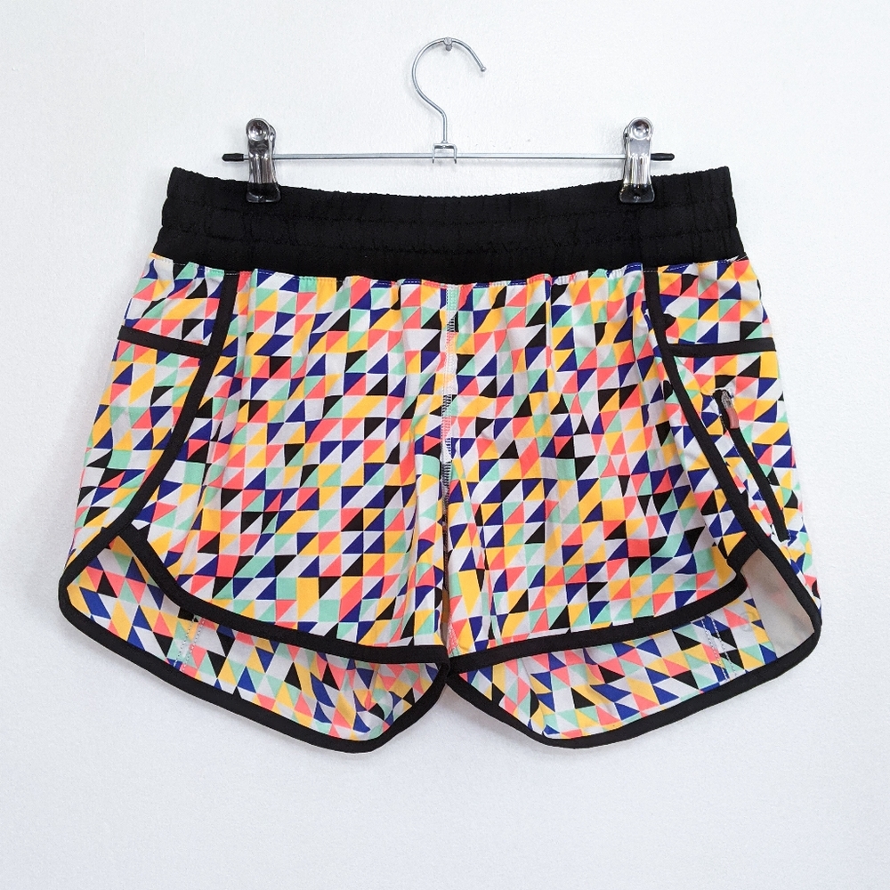 RARE Lululemon Seawheeze Tri Check Tracker Short